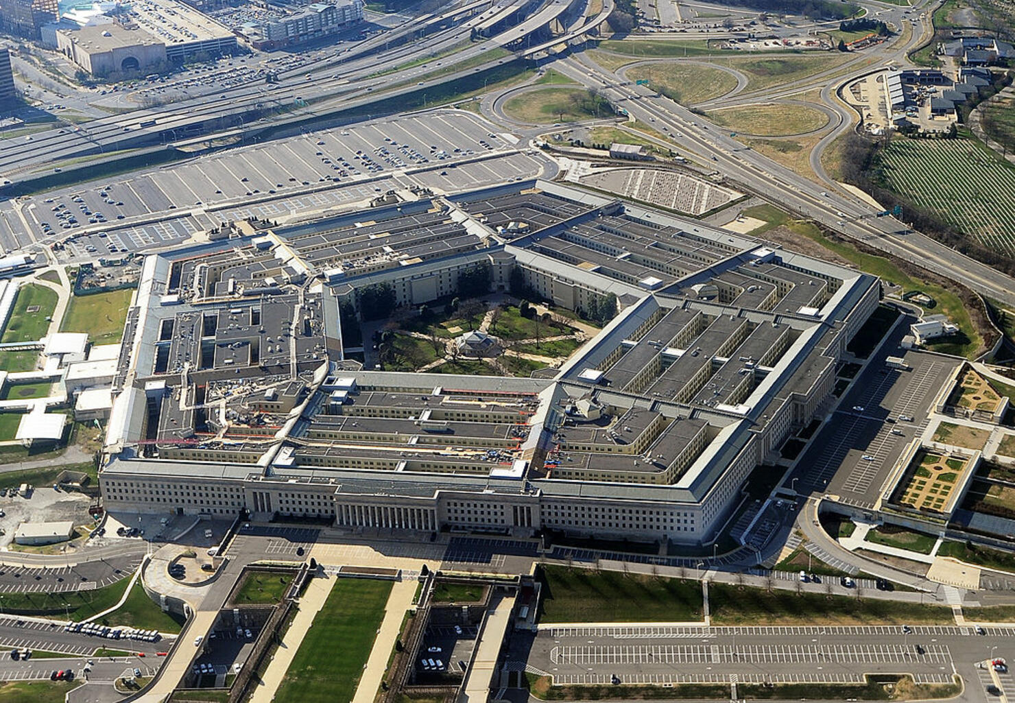 US-ARCHITECHTURE-PENTAGON