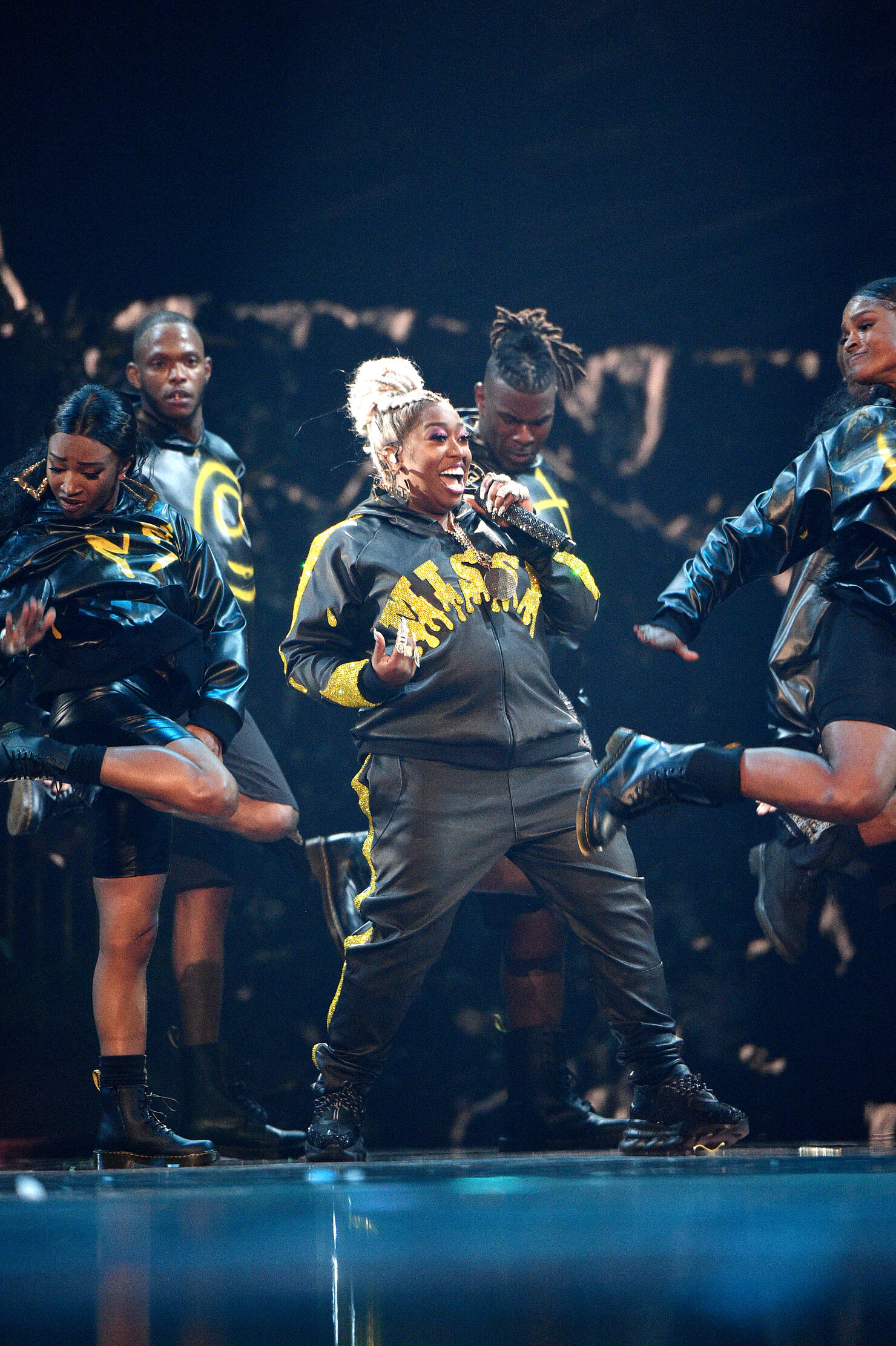 Missy Elliott Reminds EVERYONE Why She's Missy Elliott At The 2019 VMAs