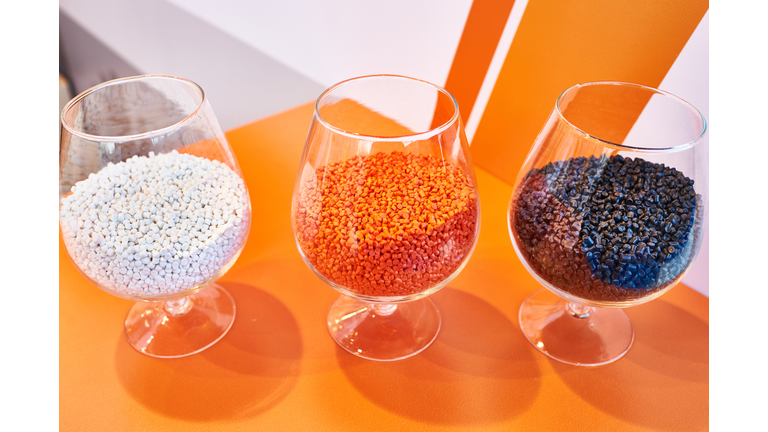 Plastic granular polymer