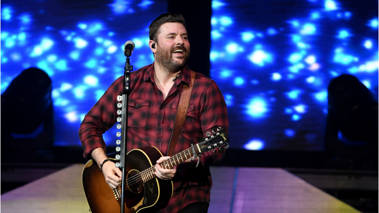Chris Young Announces Heartfelt New Single 'Drowning'