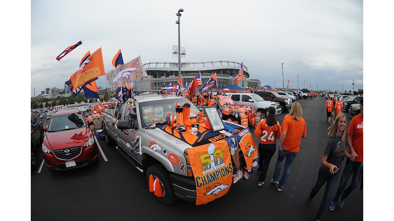 Los Angeles Chargers v Denver Broncos
