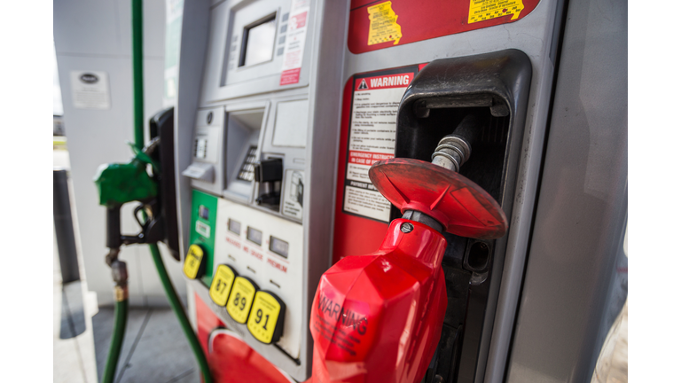 Gas pump close up during day time