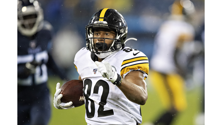 Pittsburgh Steelers v Tennessee Titans