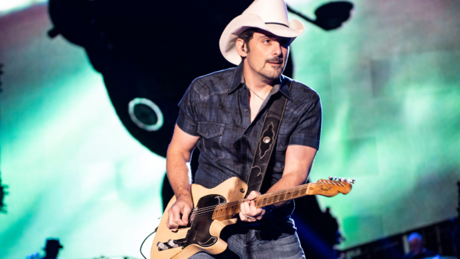 Brad Paisley To Star In New Amazon Comedy Series 'Fish Out Of Water'