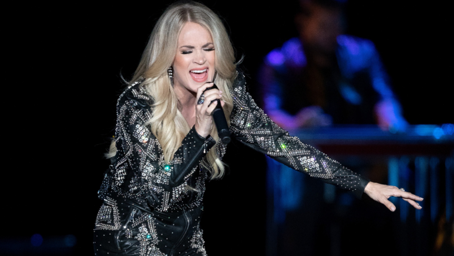 Watch Carrie Underwood's 10th 'Sunday Night Football' Open