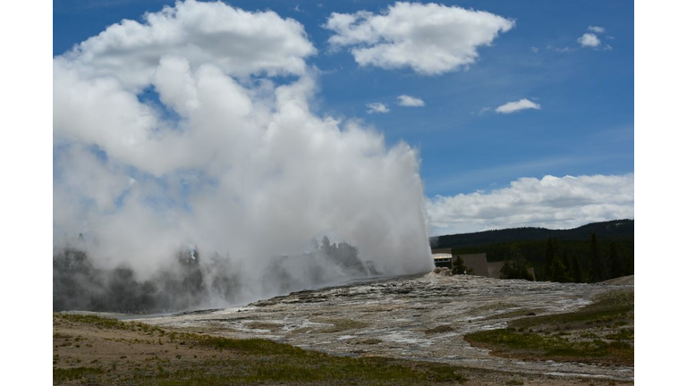 US-TOURISM-YELLOWSTONE