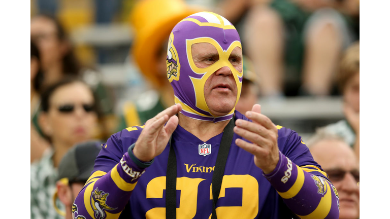 Minnesota Vikings v Green Bay Packers