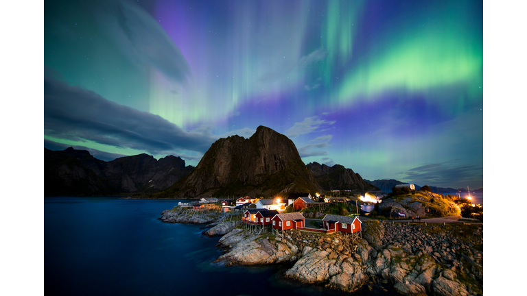 NORWAY-NATURE-ARCTIC-AURORA-BOREALIS