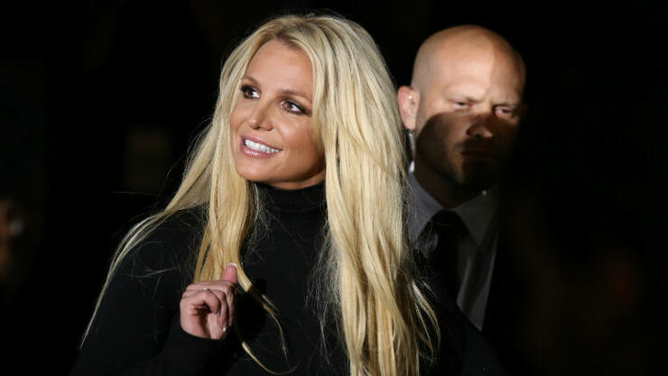 Britney Spears Breaks Her Foot While Dancing See Her Stronger