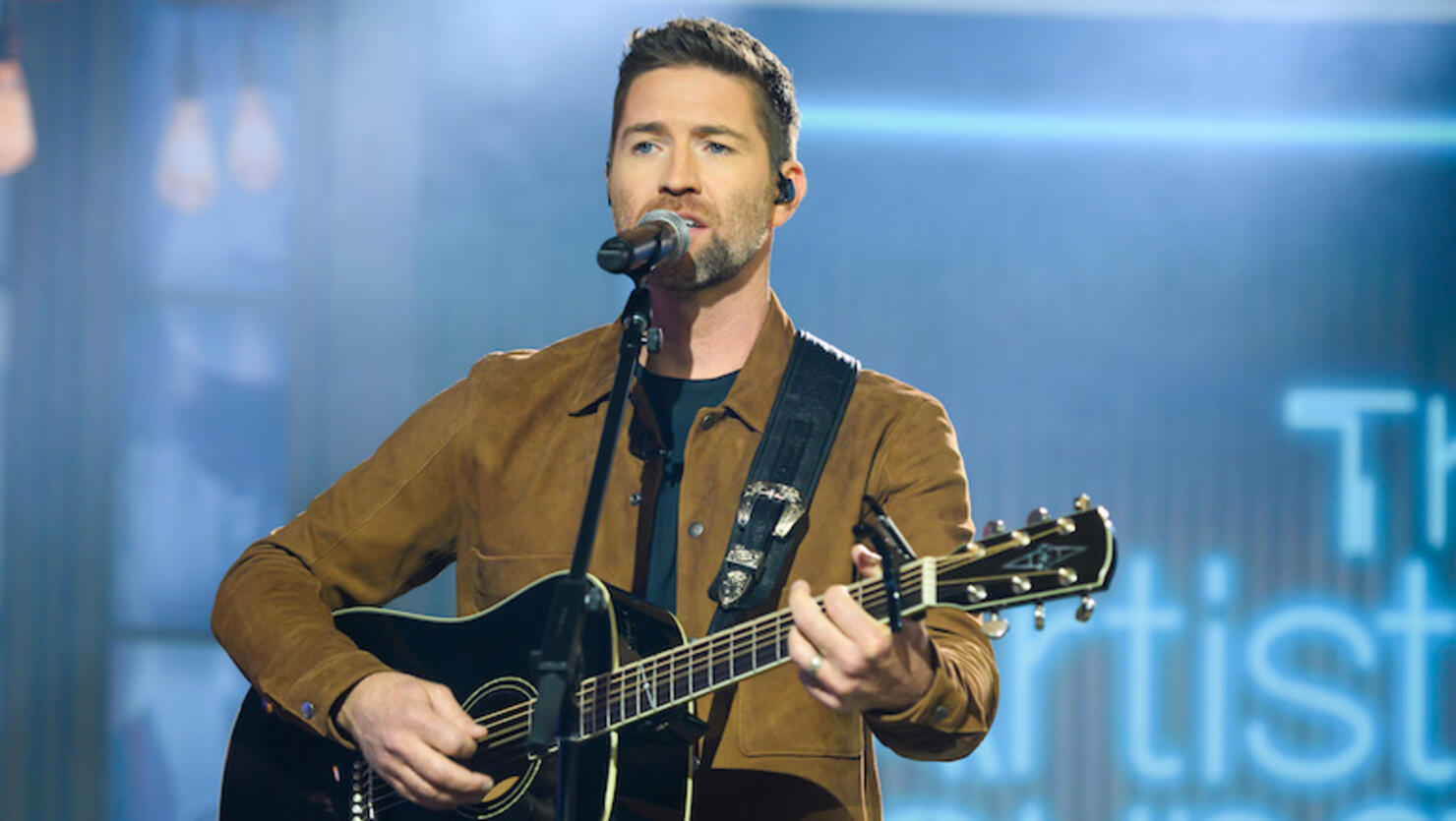 Country Star Josh Turner’s Tour Bus Involved In Fatal Crash iHeart