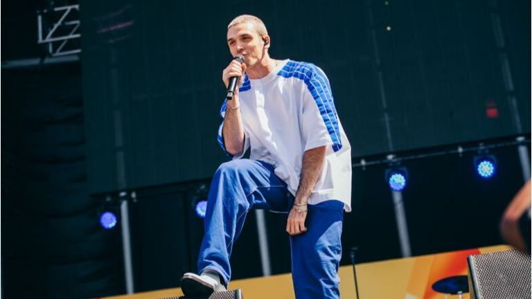 Lauv Brings High Energy Performance To The iHeartRadio Daytime Stage