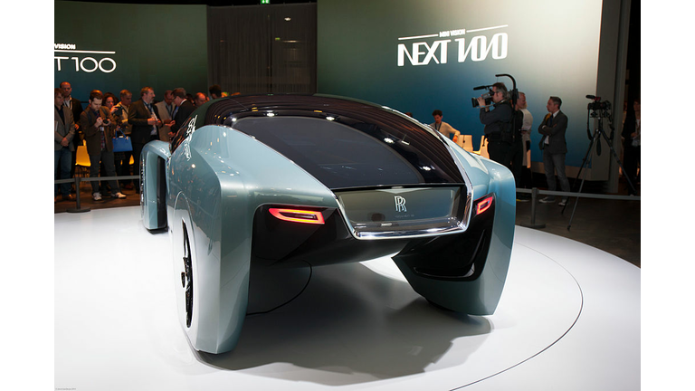 BMW Group Unveils Three Vision Next 100 Vehicles to Celebrate its Centenary