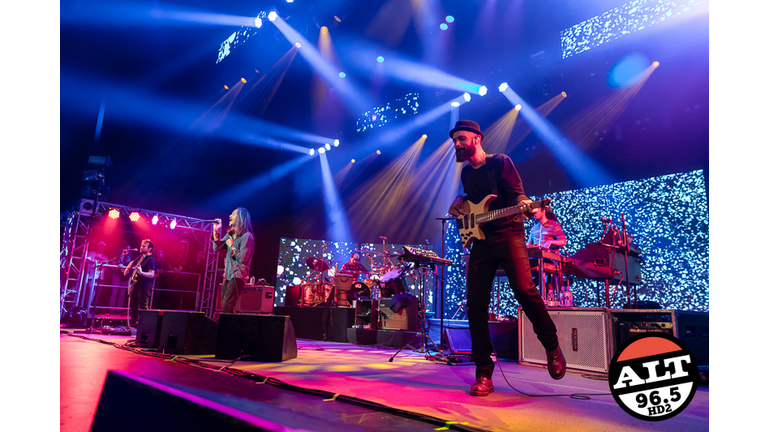 Incubus at the Paramount Theatre with Dub Trio