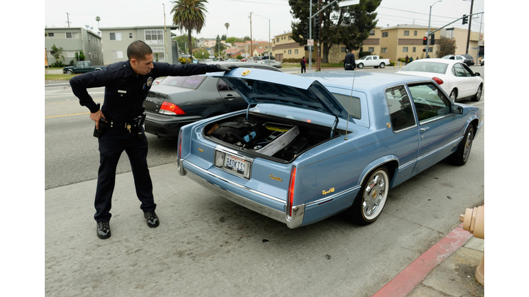 Manhunt Underway In Los Angeles After Shots Fired At Two Detectives