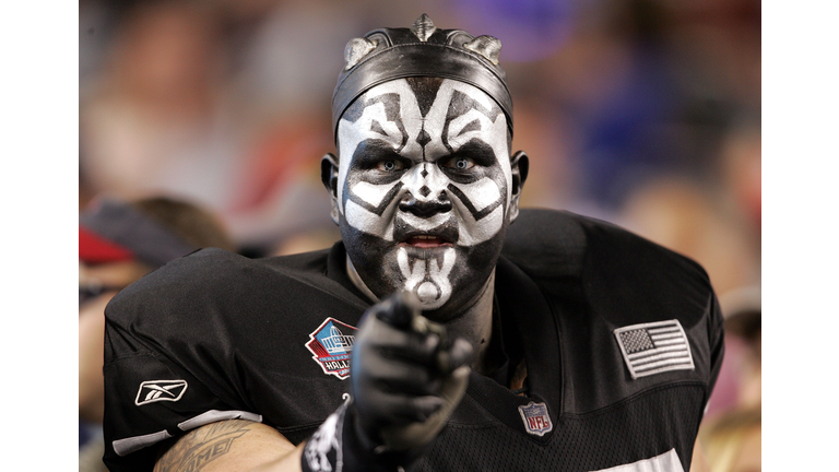 Oakland Raiders v New England Patriots