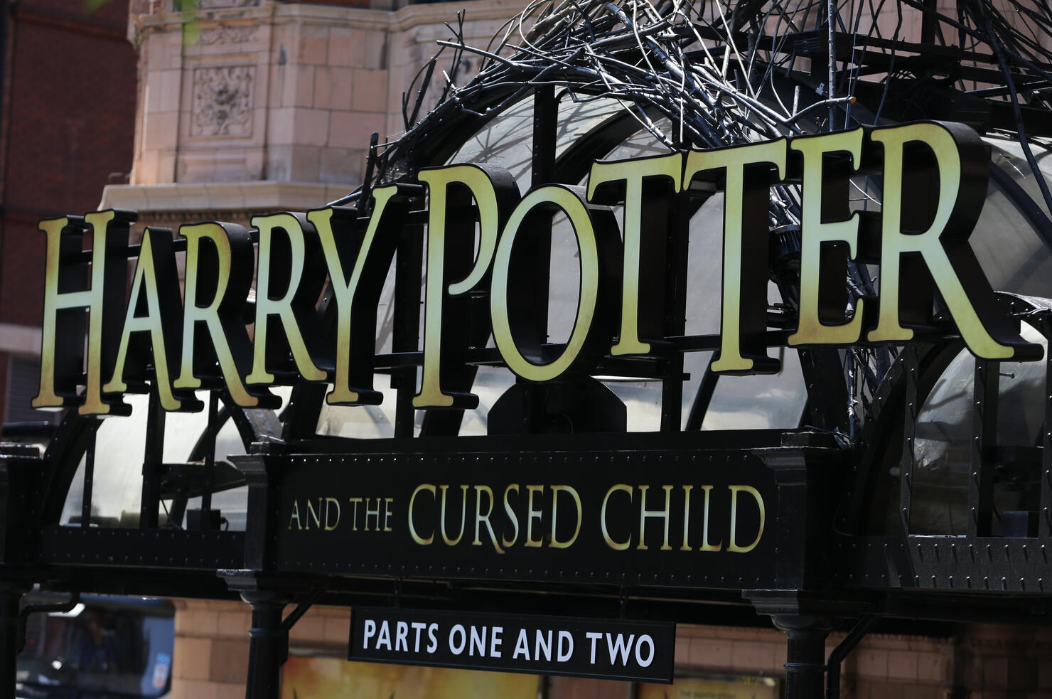 BRITAIN-LITERATURE-POTTER-THEATRE