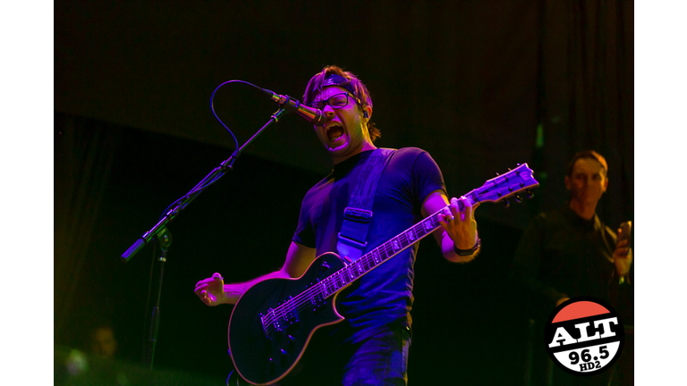 Breaking Benjamin at White River 