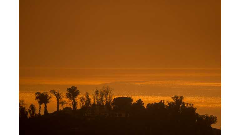 Santa Ana Winds Continue Thomas Fire Threat In Santa Barbara County