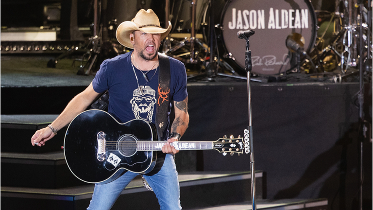 Jason Aldean's 'We Back' Video Gives Fans 360-Degree View Of His Live Show 