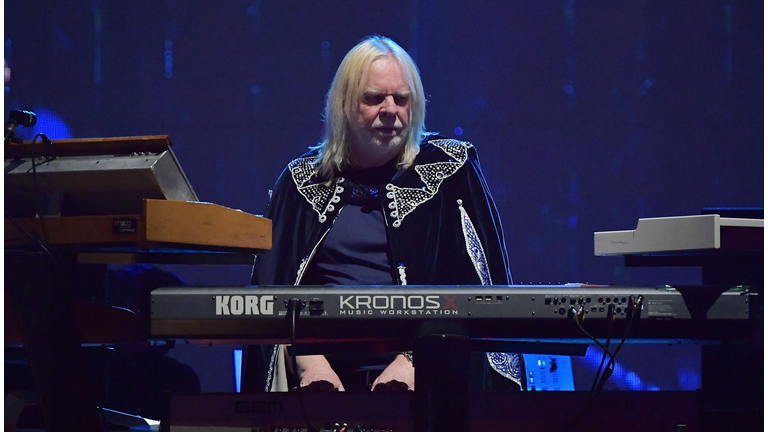 32nd Annual Rock & Roll Hall Of Fame Induction Ceremony - Show