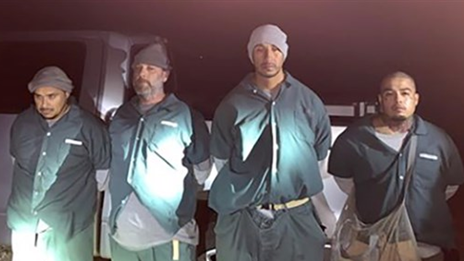 Four Inmates Repeatedly Escaped Prison To Go Get Booze and Phones
