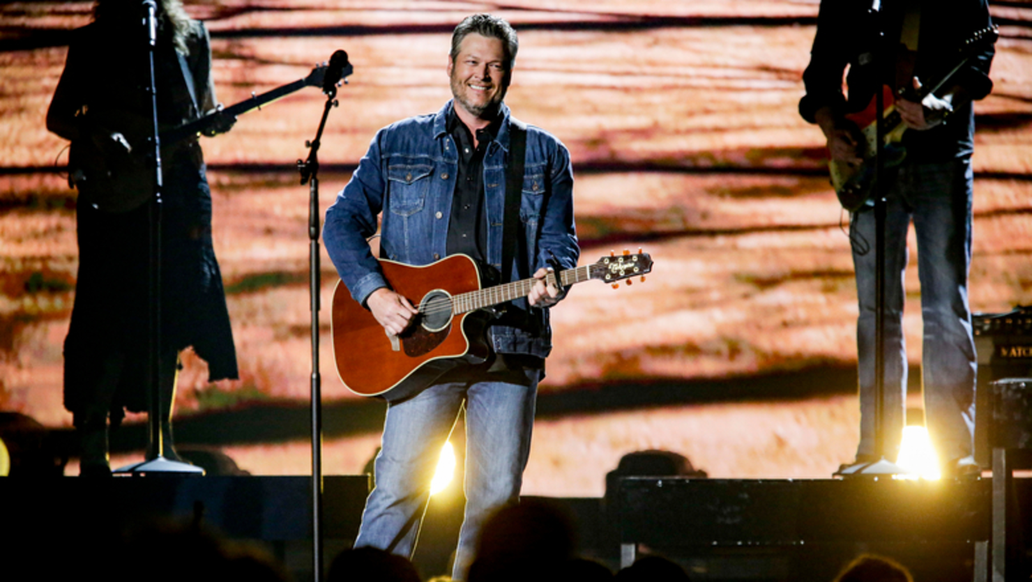 Blake Shelton Drops New Faith-Filled Anthem 'Jesus Got A Tight Grip'