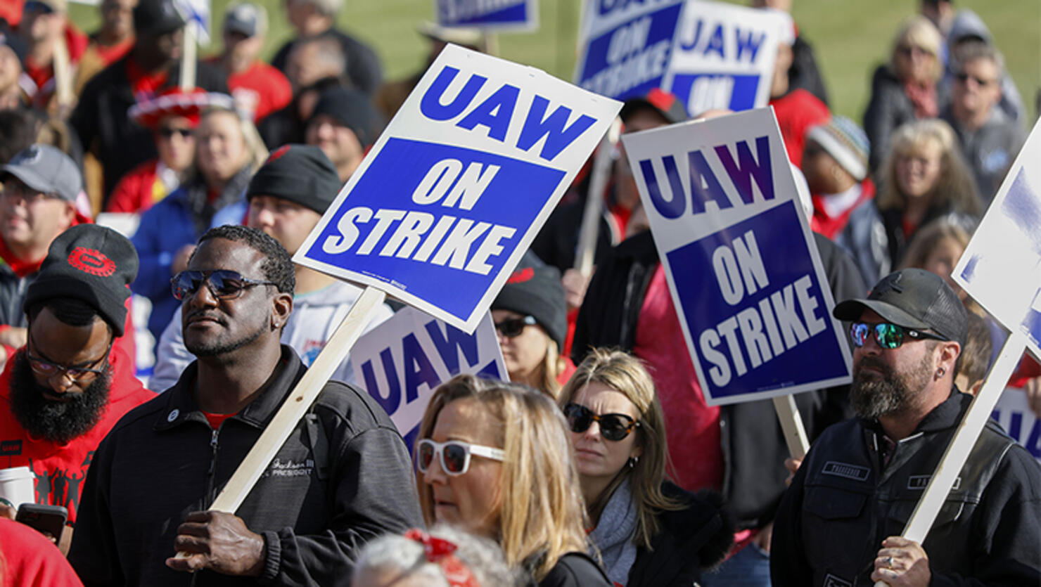 United Auto Workers Enter Fifth Week Of GM Strike