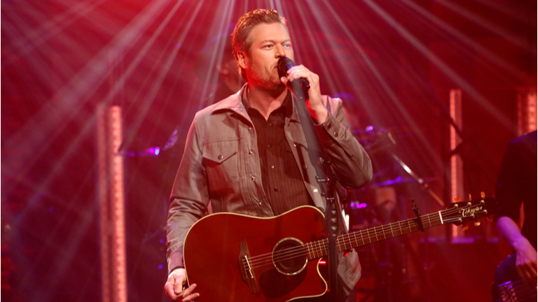 Blake Shelton Brings 'Friends And Heroes Tour' Back For 2020