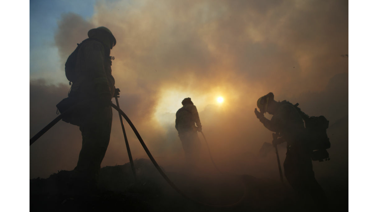 Saddleridge Fire Scorches 7,500 Acres In LA County, Thousands Evacuated