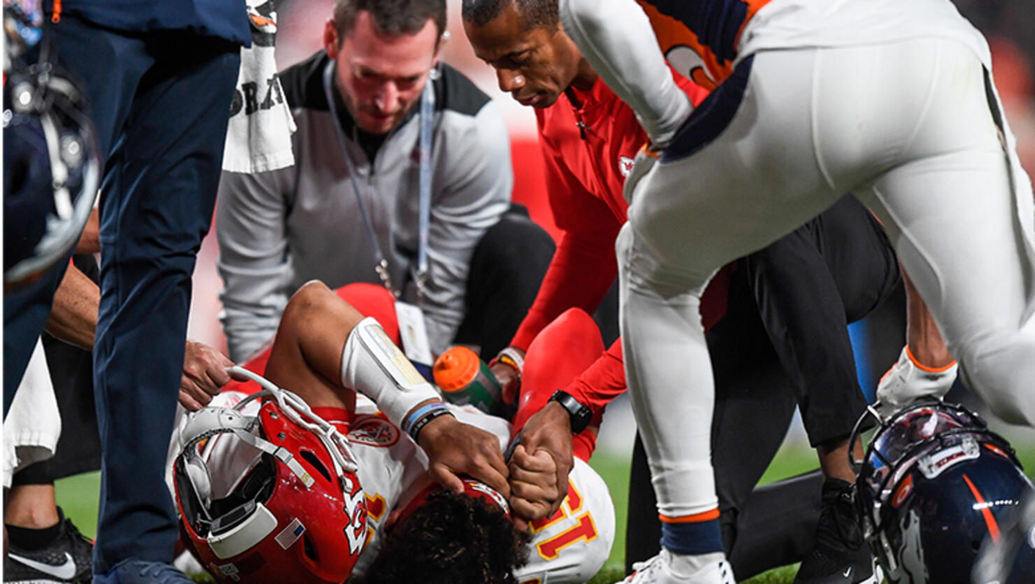 Kansas City Chiefs v Denver Broncos