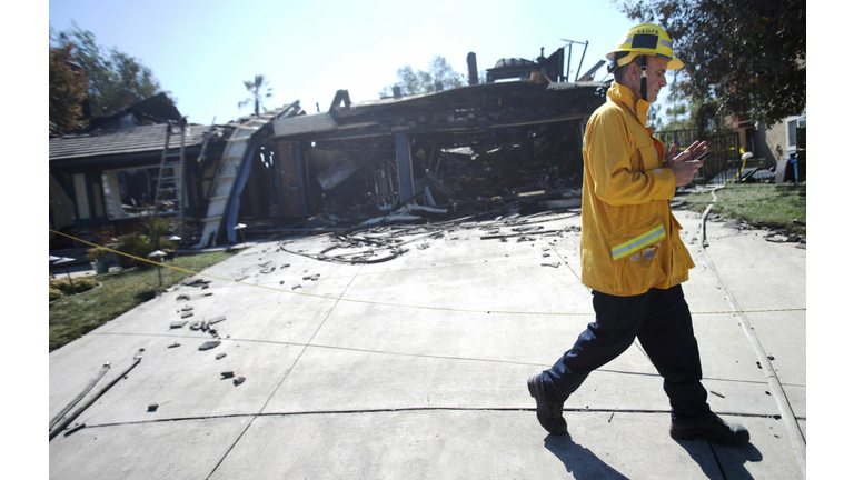 Saddleridge Fire Scorches 7,500 Acres In LA County, Thousands Evacuated