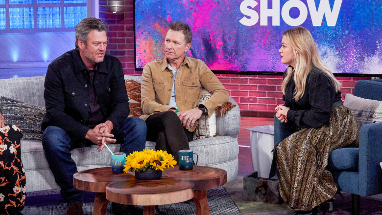 Watch Blake Shelton Surprise Craig Morgan On Kelly Clarksons Show Iheart 