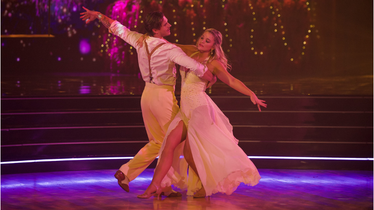 Lauren Alaina Dances In Stepdad's Honor To New Song 'The Other Side'