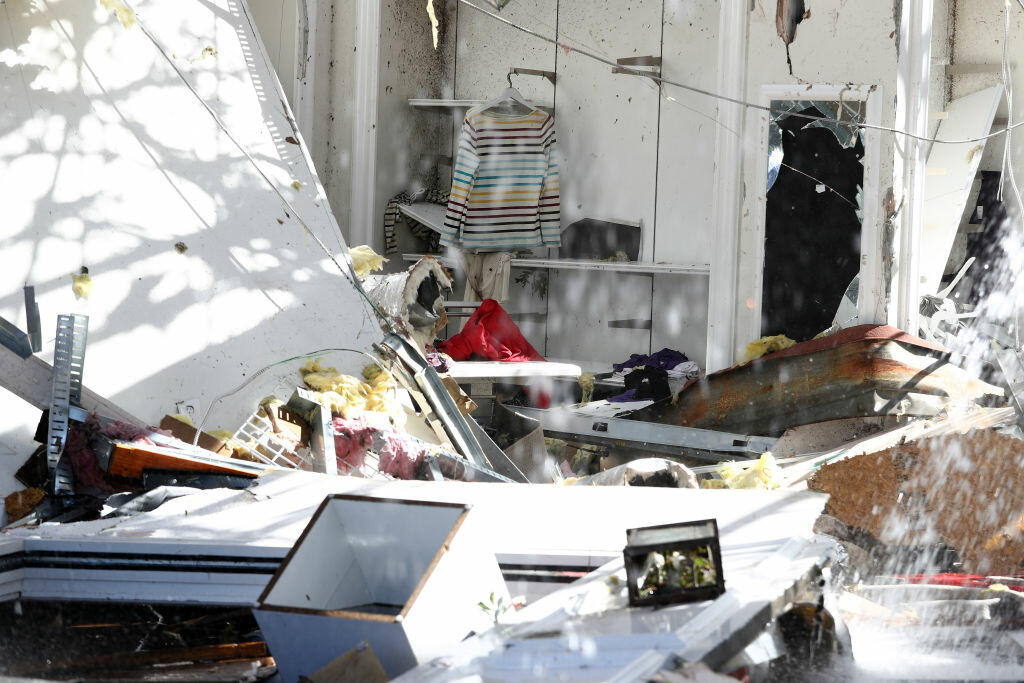 Weather Service: 9 Tornadoes Hit North Texas - Thumbnail Image