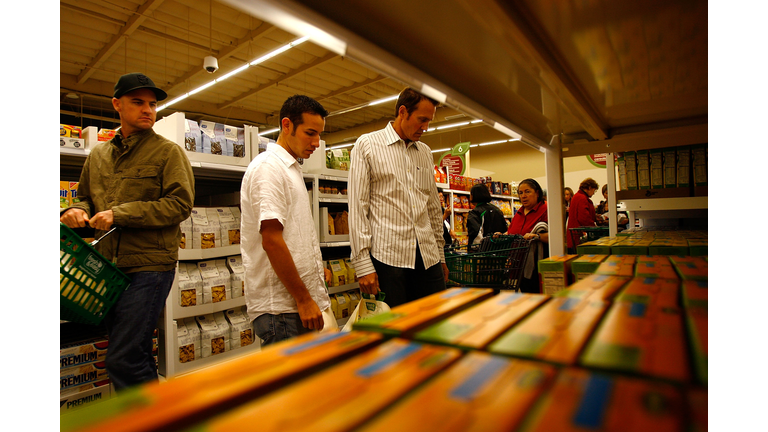 Tesco Opens First Of Its "Fresh And Easy" Stores In L.A