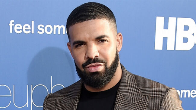 Drake Shares Rare Photo Of His 2 Year Old Son Adonis 102 5 Kdon