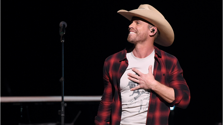 Dustin Lynch Announces New Album 'Tullahoma' and Headlining Tour