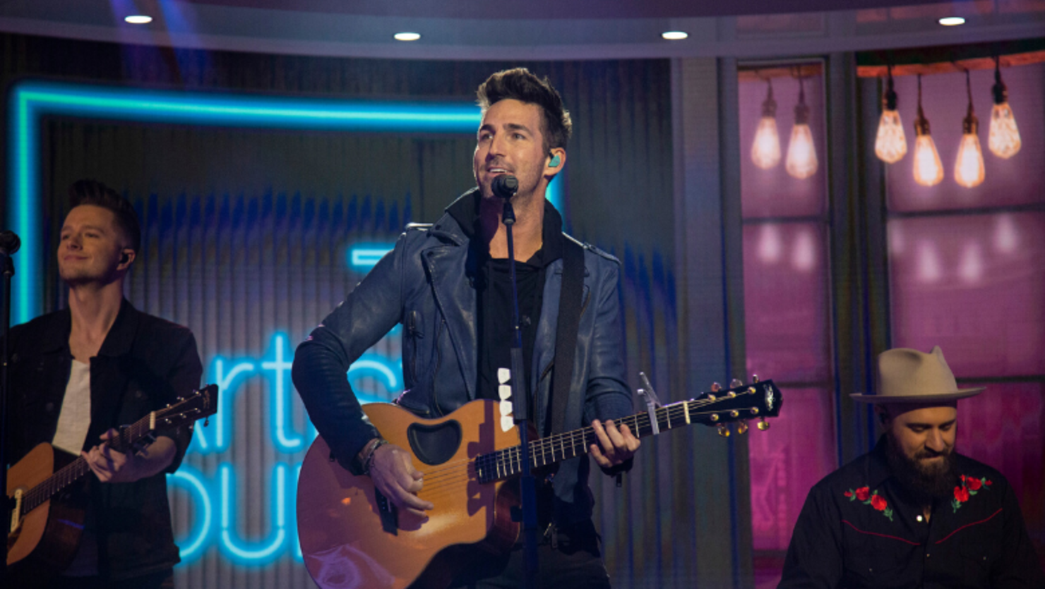 Jimmy Buffett, Chase Rice And More Performed At Jake Owen's Charity Event