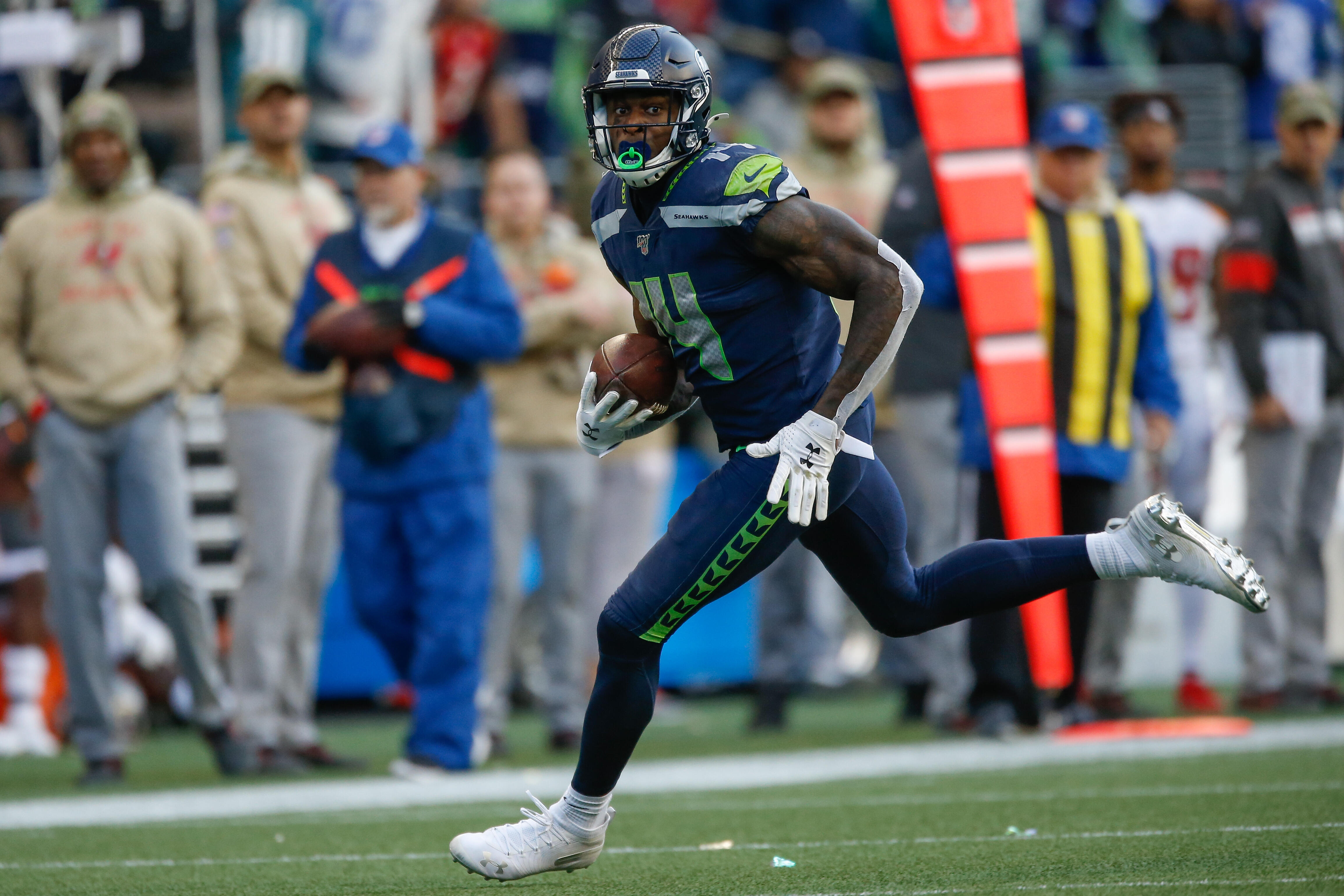 Big Games By Tyler Lockett & DK Metcalf Help Seahawks To 40-34 Win