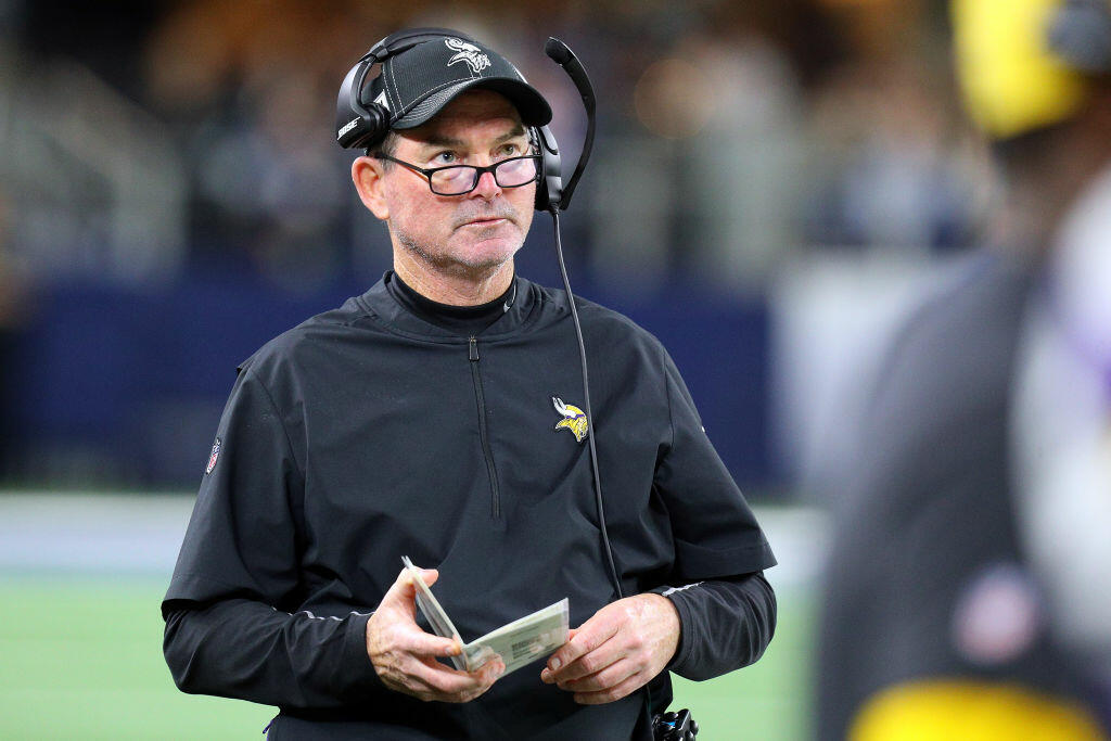 WATCH: Mike Zimmer pranks Vikings players after win in Dallas | KFAN 100.3 - Thumbnail Image