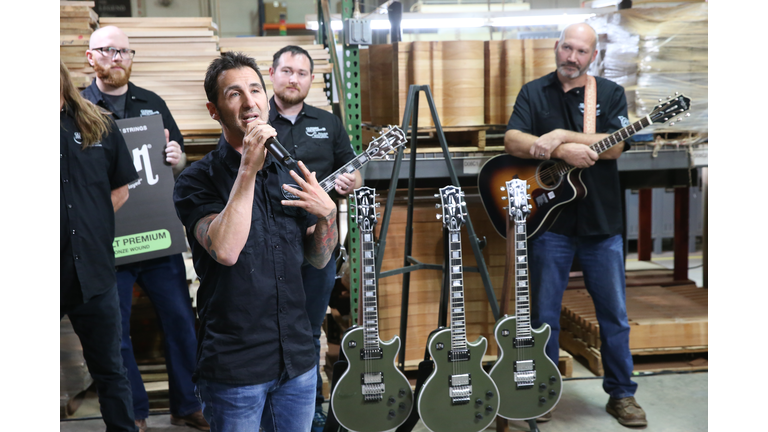 "Gibson and Guitars For Vets" Special Event