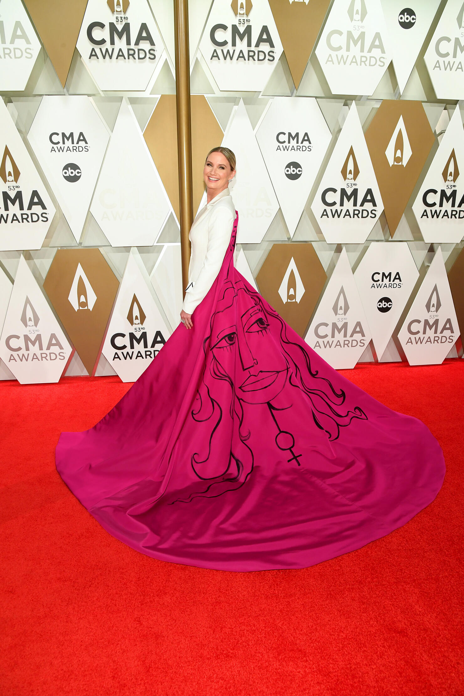 The 53rd Annual CMA Awards - Arrivals