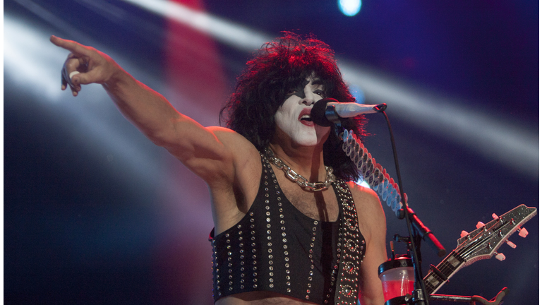 MEXICO-ENTERTAINMENT-MUSIC-KISS