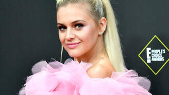 Why Is Kelsea Ballerini Listening To Jessica Simpson On Repeat?