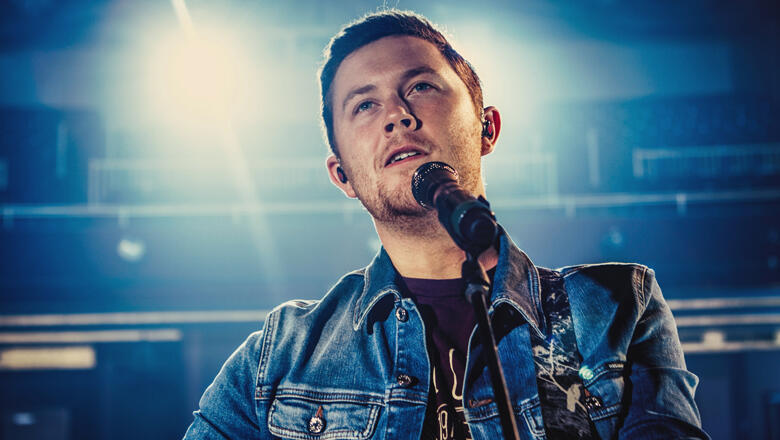 Scotty McCreery Releases Acoustic Performance of 'In Between' - Thumbnail Image