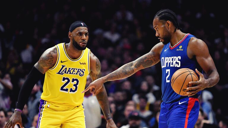 Los Angeles Lakers v Los Angeles Clippers