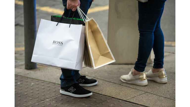 BRITAIN-CHRISTMAS-RETAIL