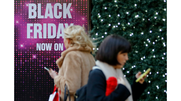 BRITAIN-ECONOMY-RETAIL-CHRISTMAS-BLACK FRIDAY