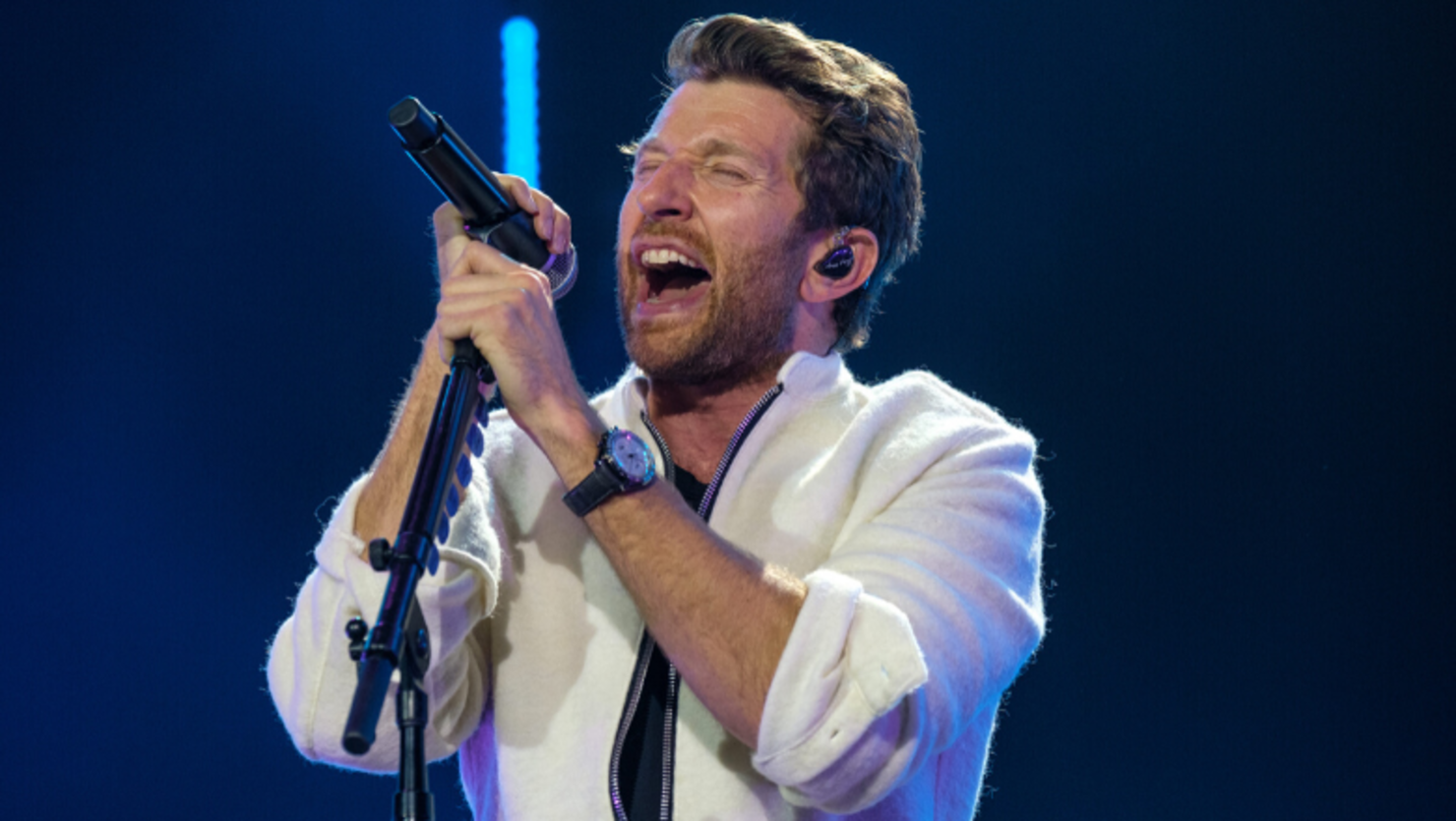 Brett Eldredge Shares Heartfelt 'Best Man Speech' Song For His Brother