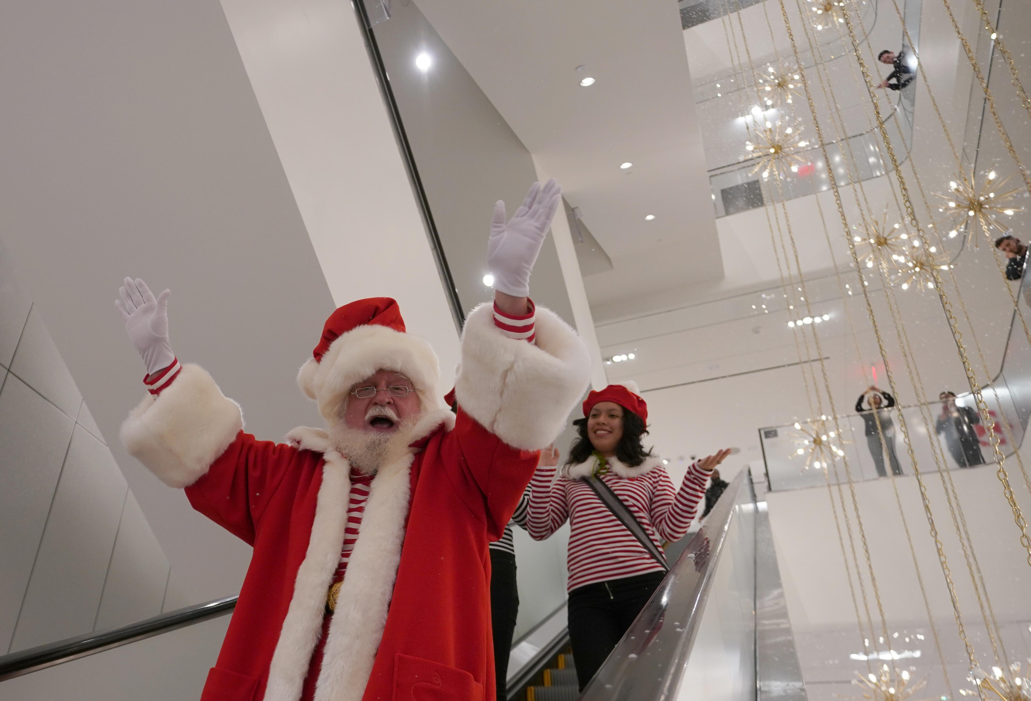 A Mall Santa Was Fired For Taking Naughty Photos - Thumbnail Image